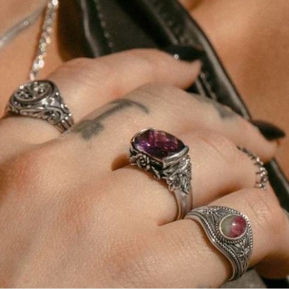 Etah Love/Clocks and Colours Bewitched .925 sterling silver and amethyst ring - Picture 3 of 5